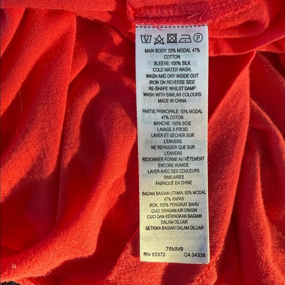 French Connection Coral Top. Size Med. Cotton Modal with Silk Sleeves - Picture 5 of 5